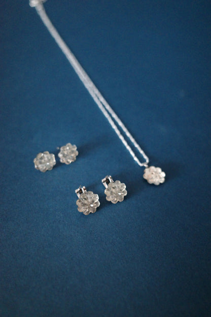 [1点再販]花結 ピアス・イヤリング