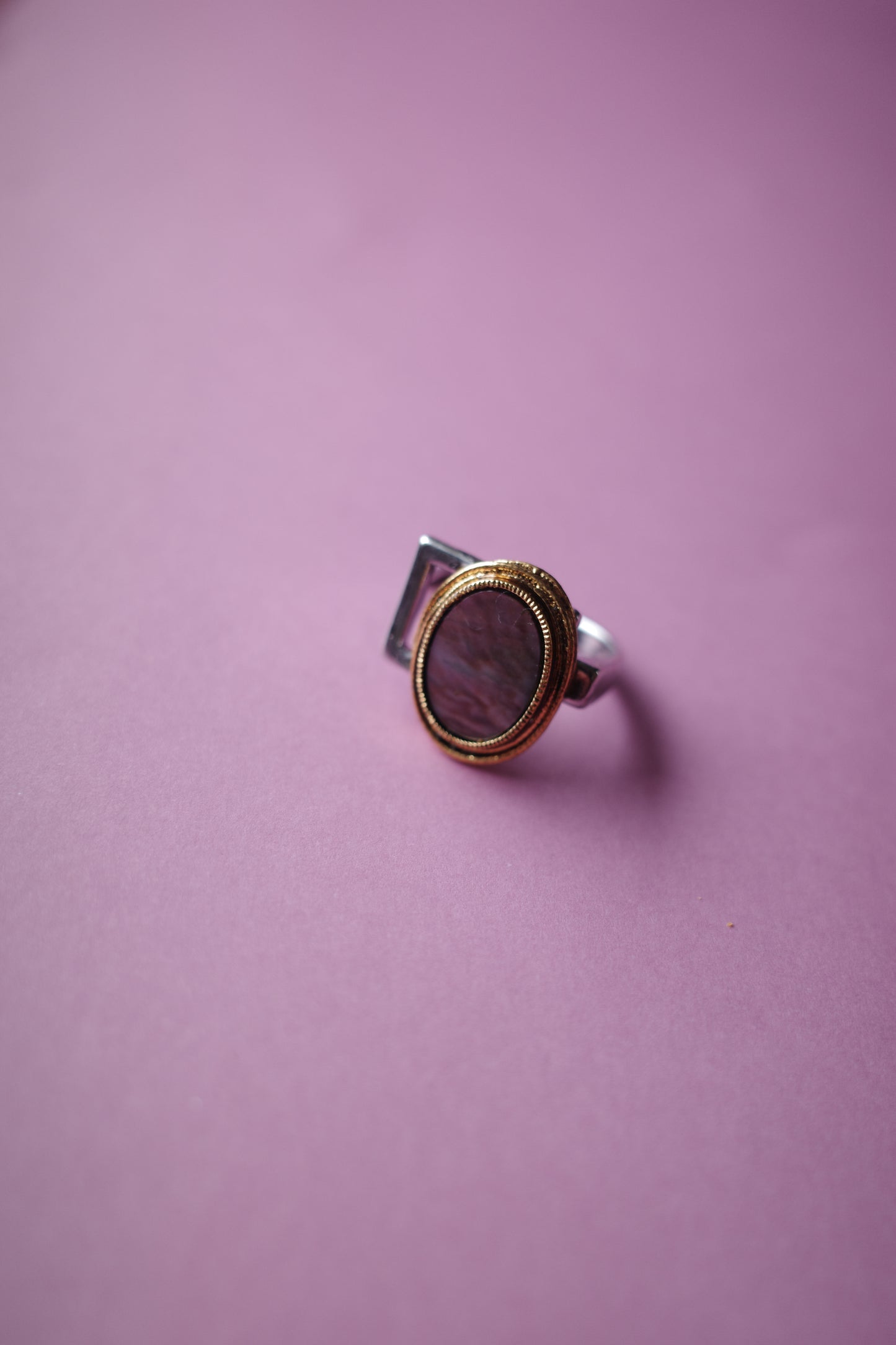 [各1点]truffle(トリュフ)