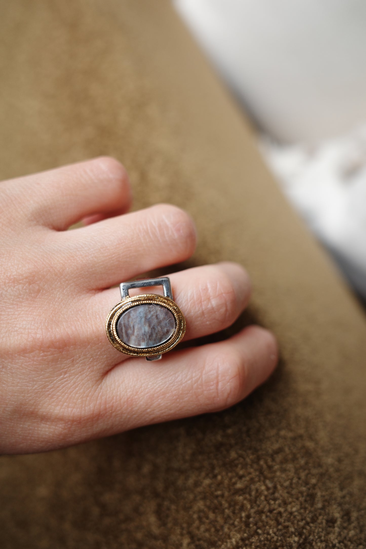 [各1点]truffle(トリュフ)