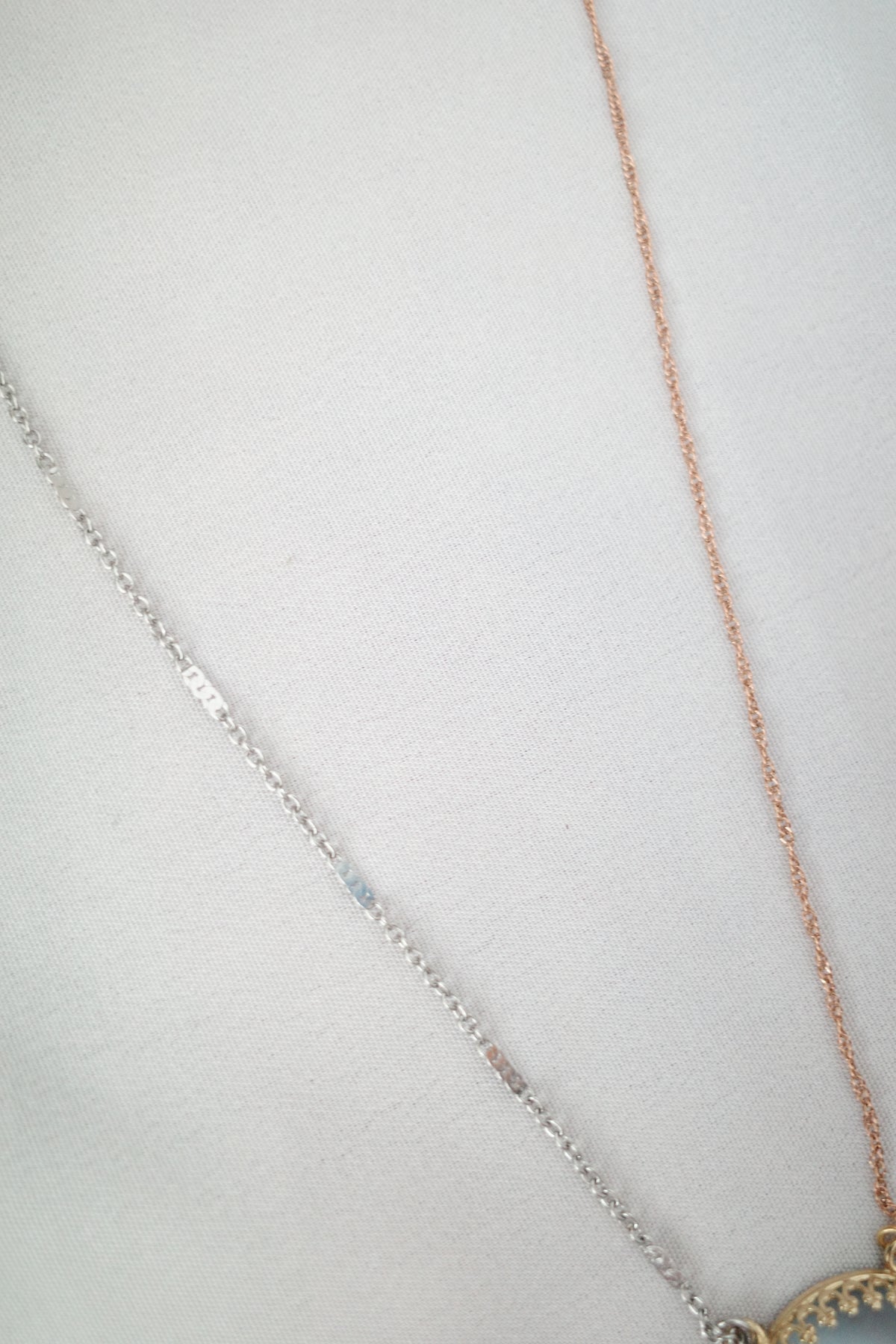 山粧 necklace