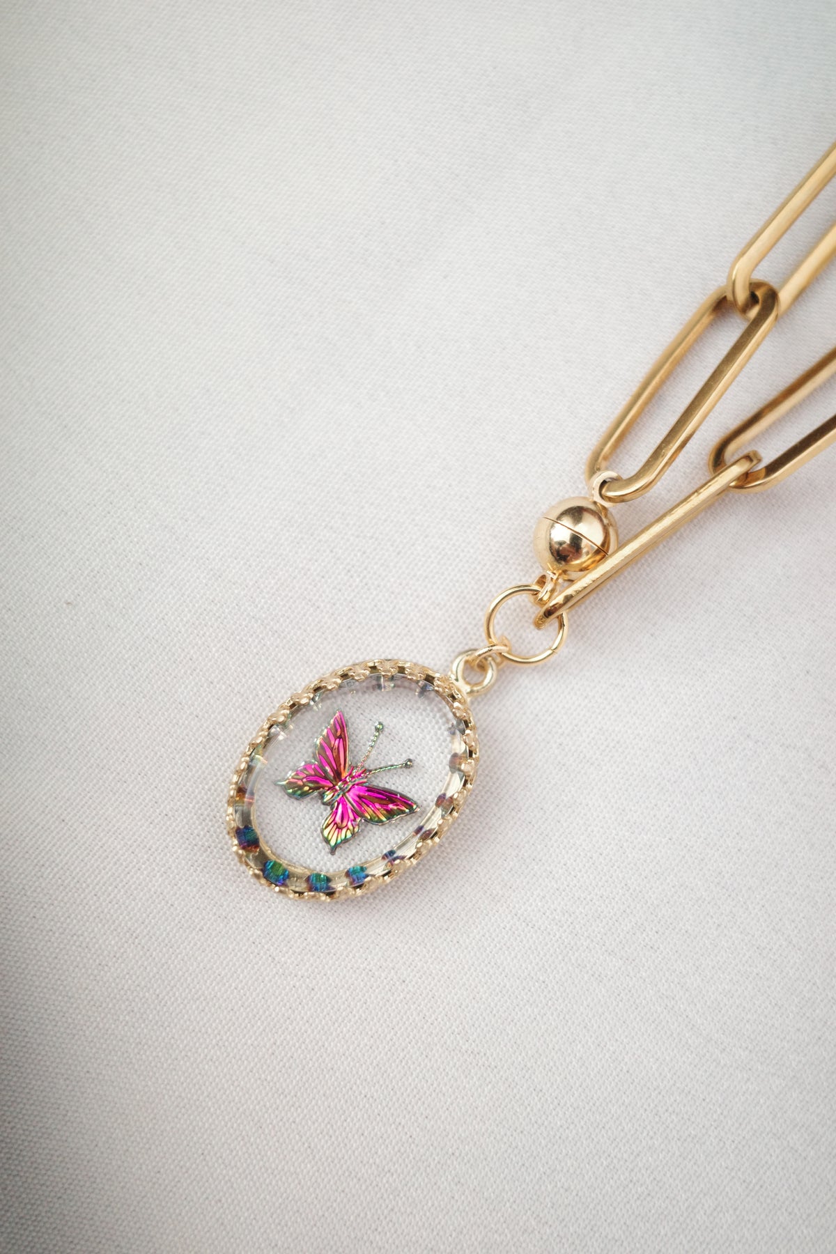 紅葉蝶 necklace