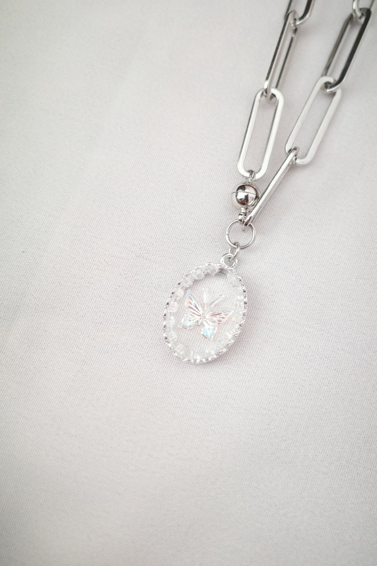 紅葉蝶 necklace