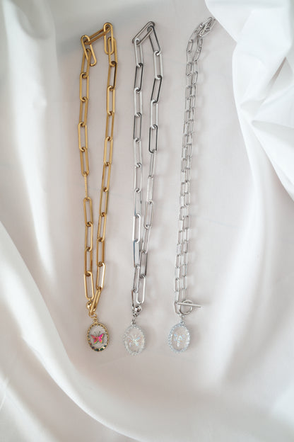 紅葉蝶 necklace
